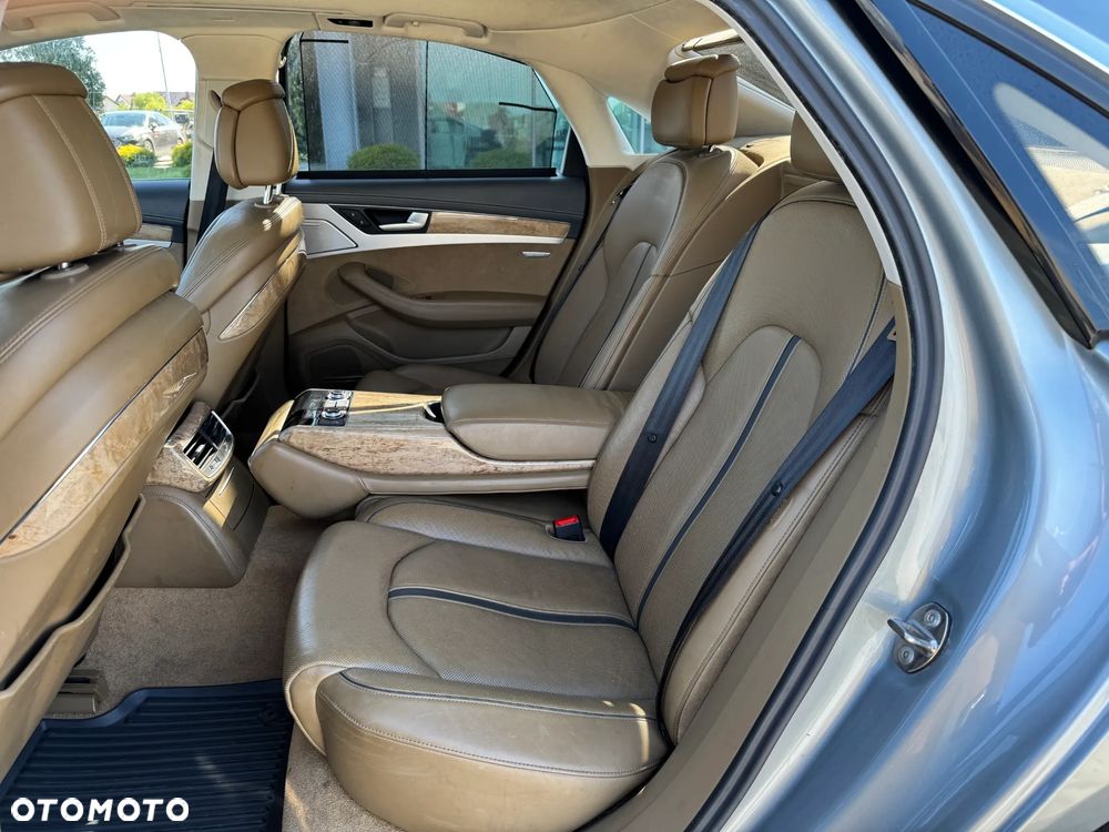 Audi A8 4.2 TDI Quattro - 13