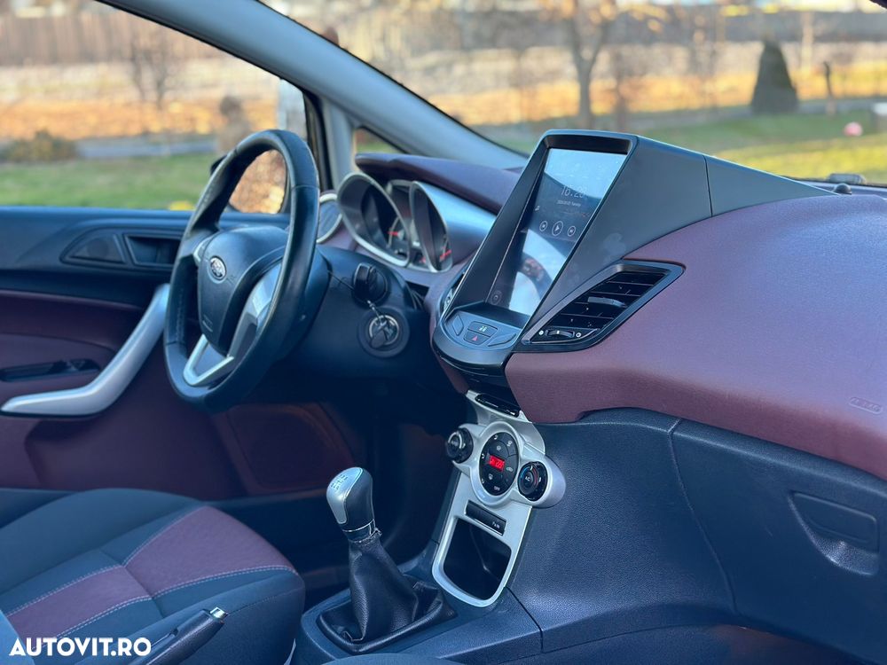 Ford Fiesta 1.4i Trend - 37