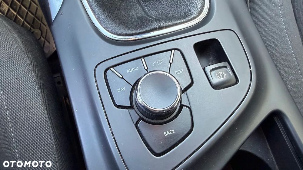 Opel Insignia 1.6 Edition - 8