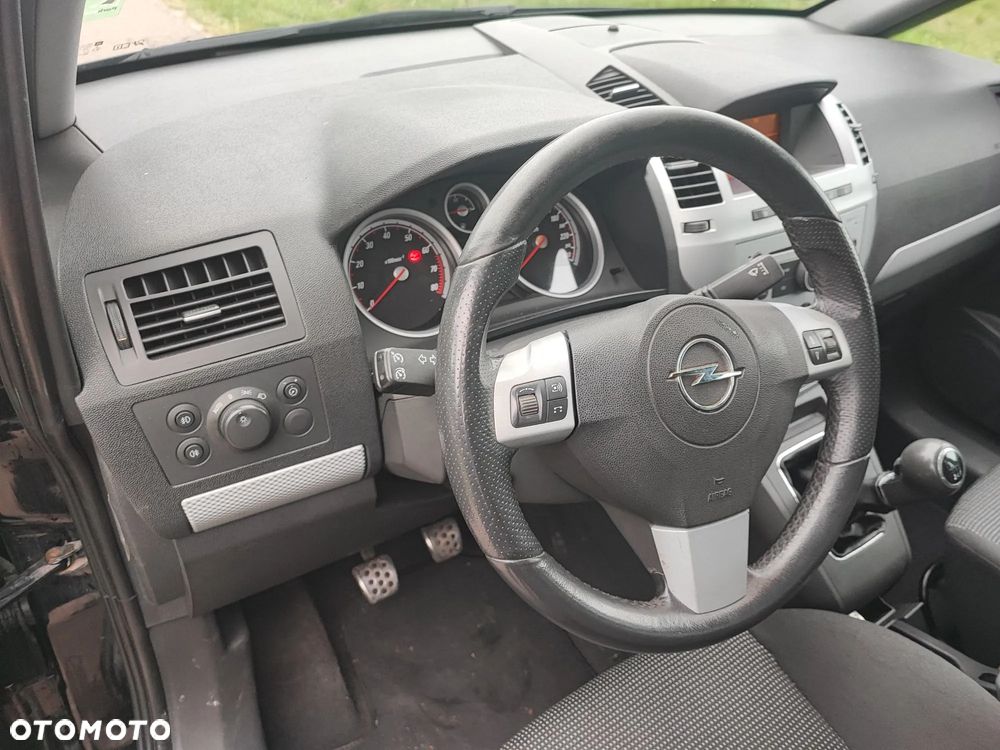 Opel Zafira 2.0 Turbo Sport - 22