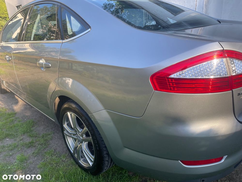 Ford Mondeo - 12