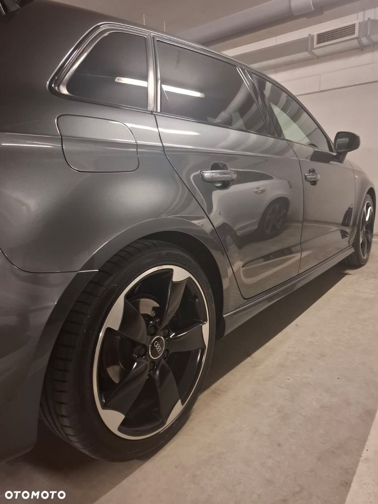 Audi A3 Sportback 2.0 TDI (clean diesel) quattro S tronic Ambiente - 29