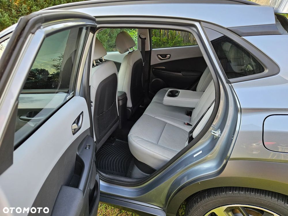 Hyundai Kona - 13