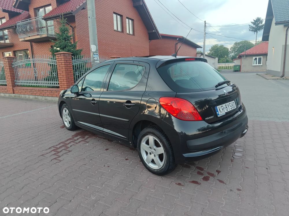 Peugeot 207 1.4 16V Trendy - 5