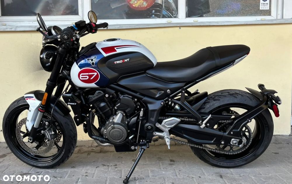 Triumph Trident - 4