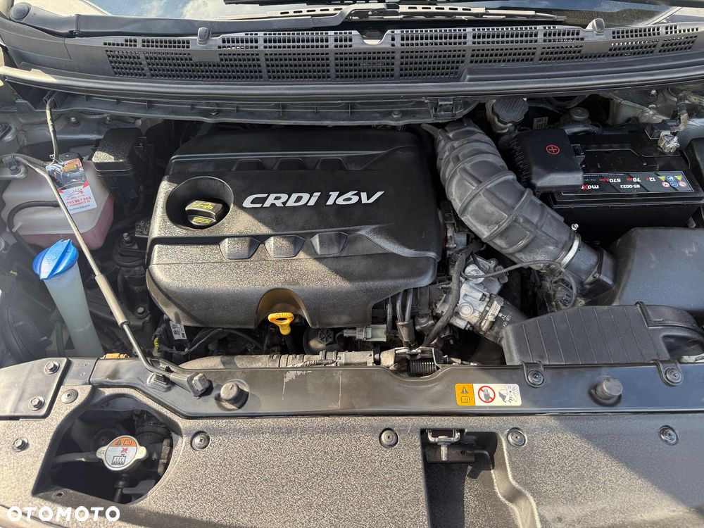 Kia Carens 1.7 CRDi L - 18