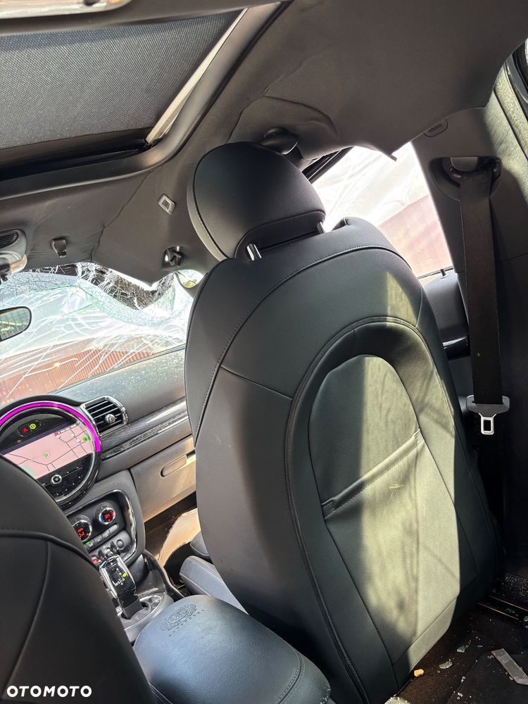 MINI Clubman Cooper D Untold Edition - 28