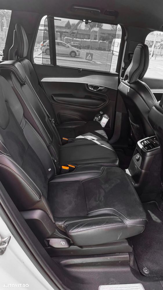 Volvo XC 90 T8 AWD Ultra Black Edition - 13