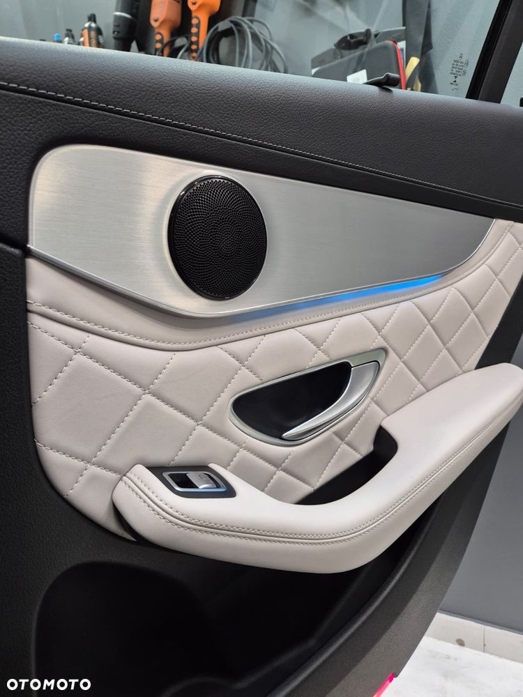 Mercedes-Benz GLC - 15