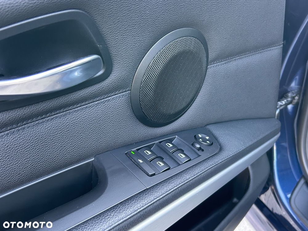 BMW Seria 3 318d DPF Edition Exclusive - 15