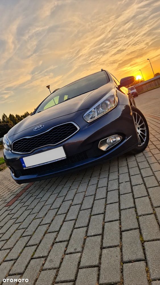 Kia Ceed 2012 photo 5