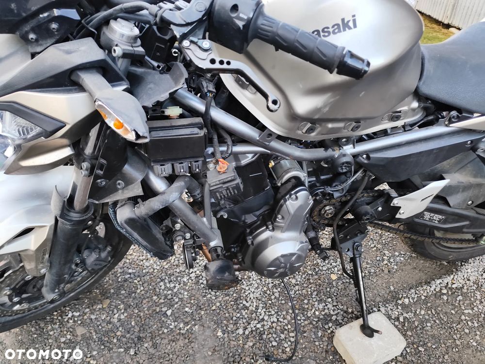 Kawasaki Z 650 - 10