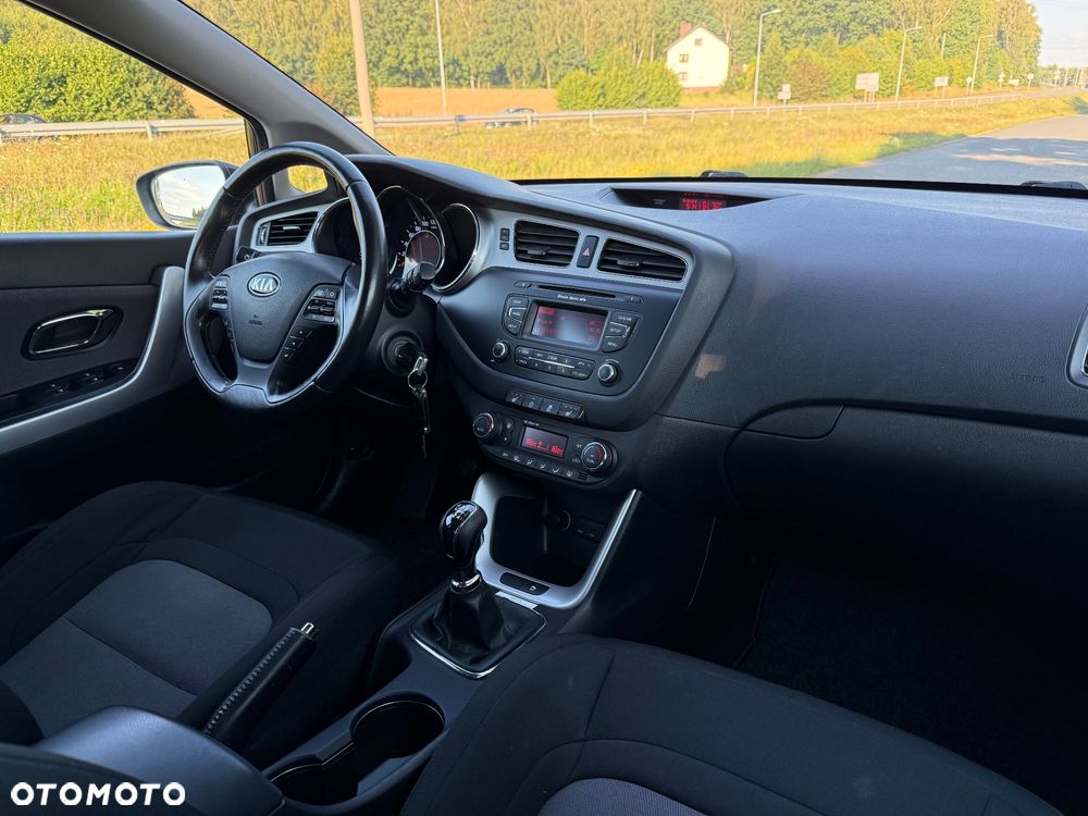 Kia Ceed 1.6 GDI Platinum Edition - 32