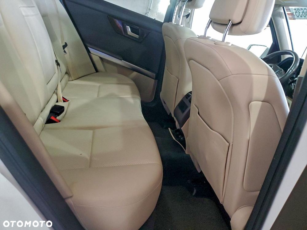 Mercedes-Benz GLK - 11