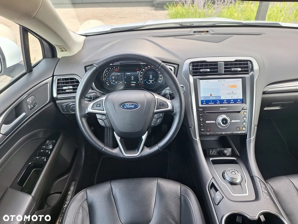 Ford Mondeo 2.0 EcoBlue Titanium - 29