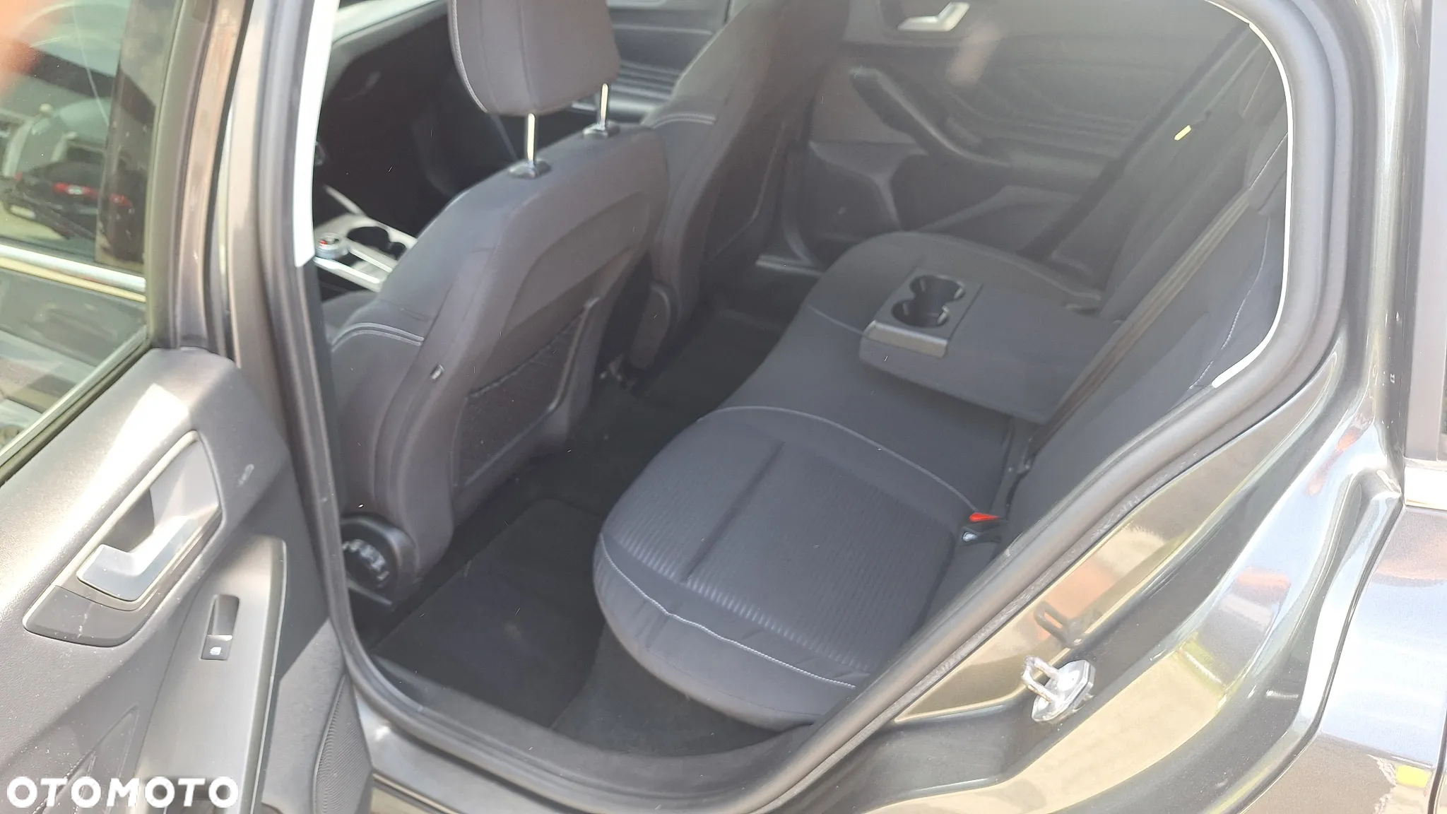 Ford Focus 1.5 EcoBlue Start-Stopp-System TITANIUM - 10