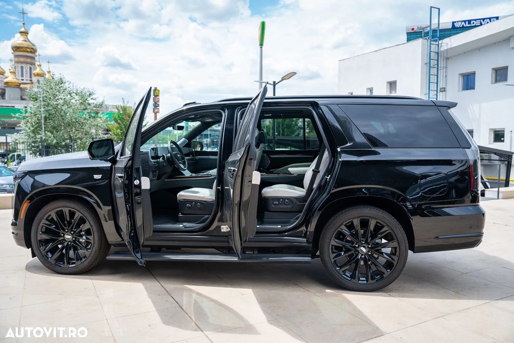 Cadillac Escalade - 31
