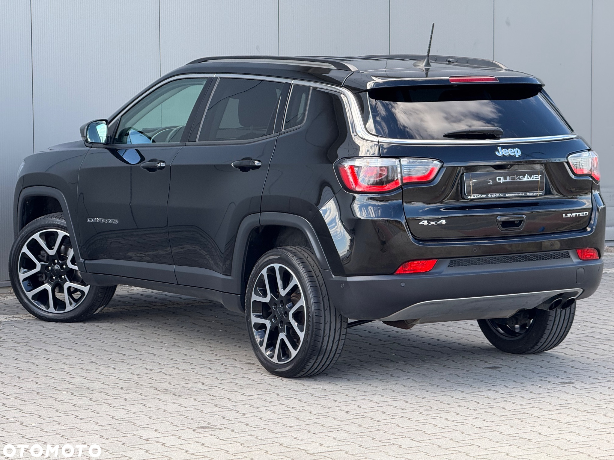 Jeep Compass - 8