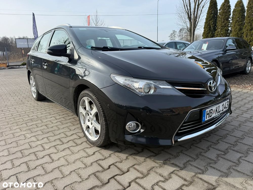 Toyota Auris - 2