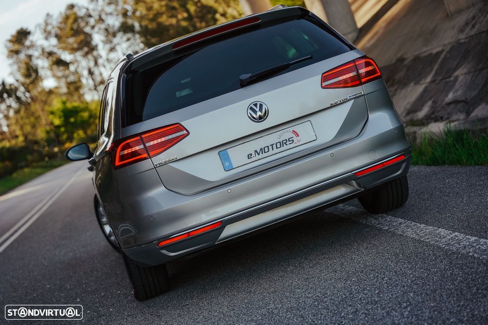 VW Passat Variant 2.0 TDi Highline DSG - 17