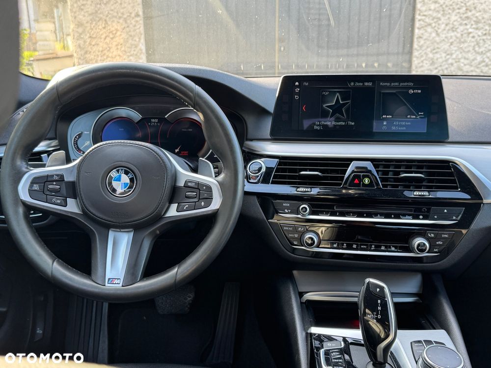 BMW Seria 5 520d xDrive Sport Line sport - 9