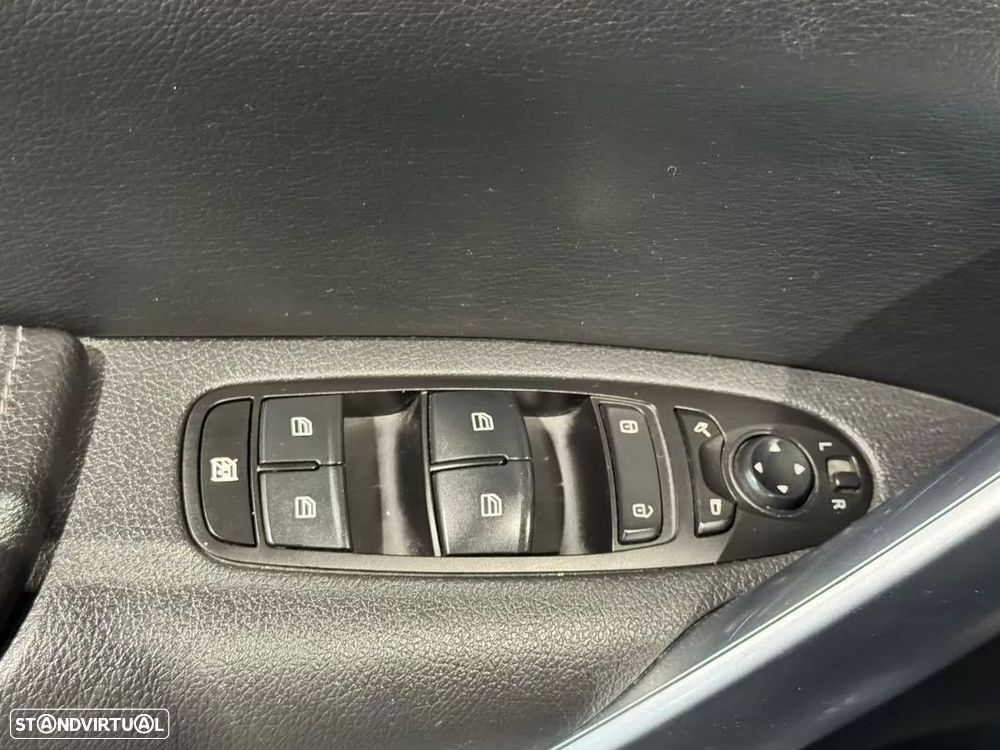Mercedes-Benz X 250 d Pure 4-Matic Aut. - 25