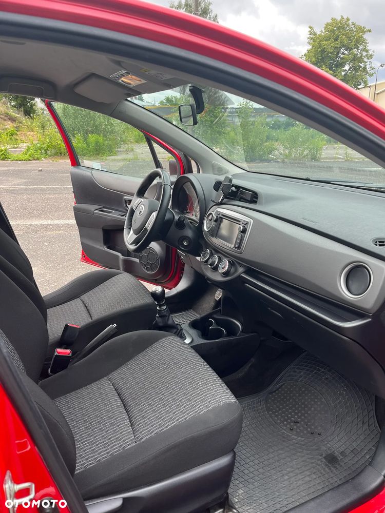 Toyota Yaris 1.33 Premium - 14