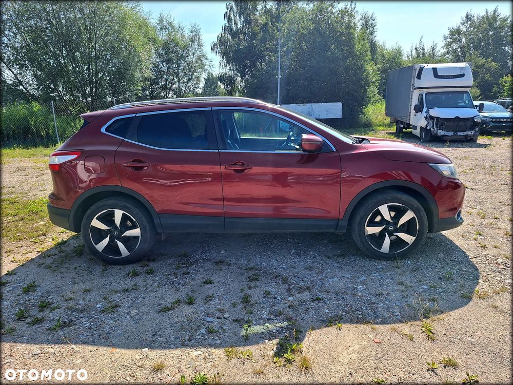 Nissan Qashqai 1.6 DCi 4x4 Tekna - 4