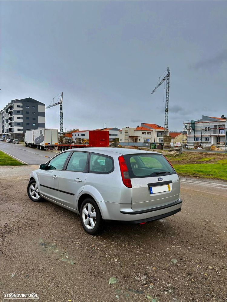 Ford Focus 1.6 TDCi Trend - 4