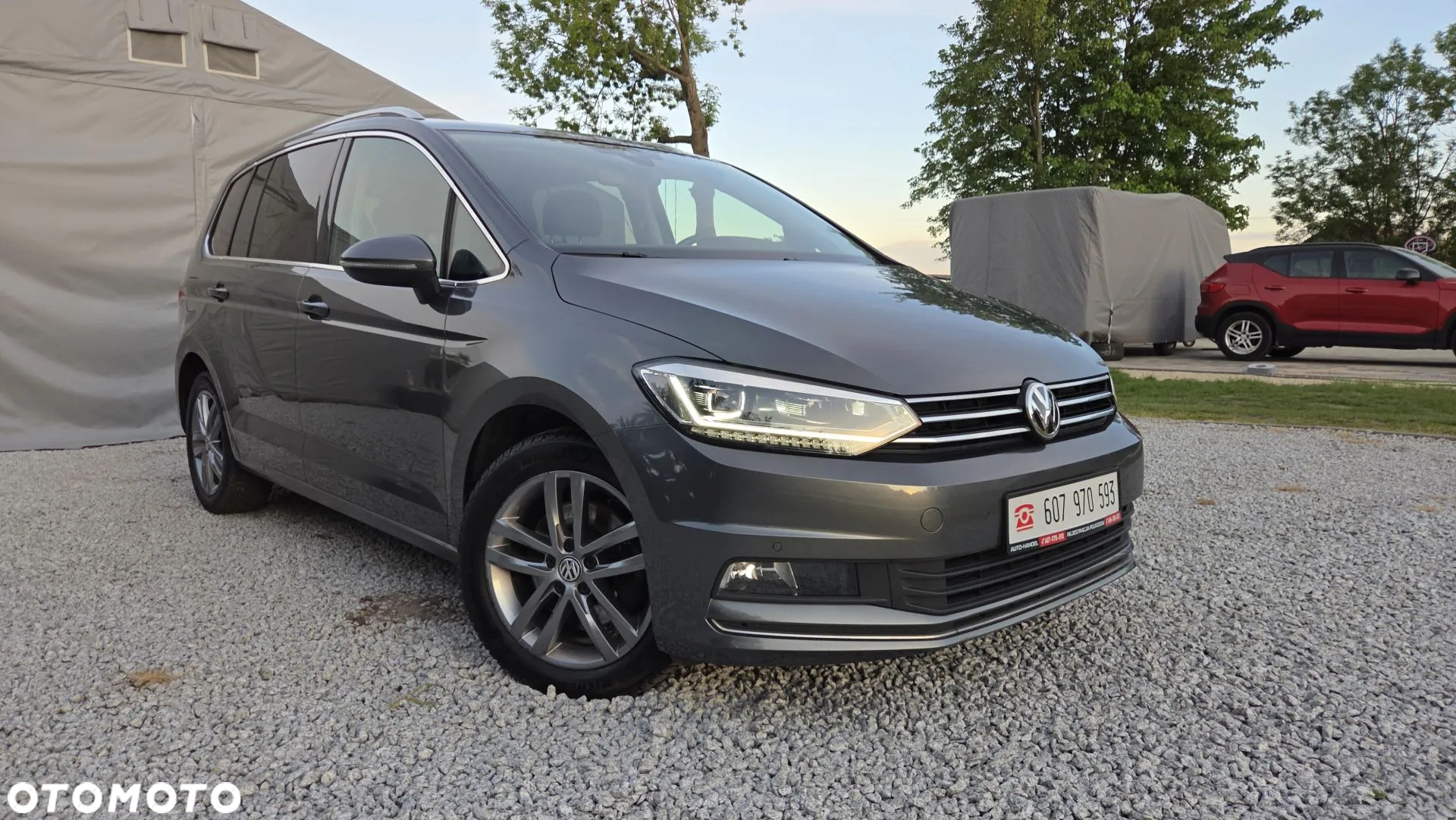 Volkswagen Touran 2.0 TDI SCR Highline - 3