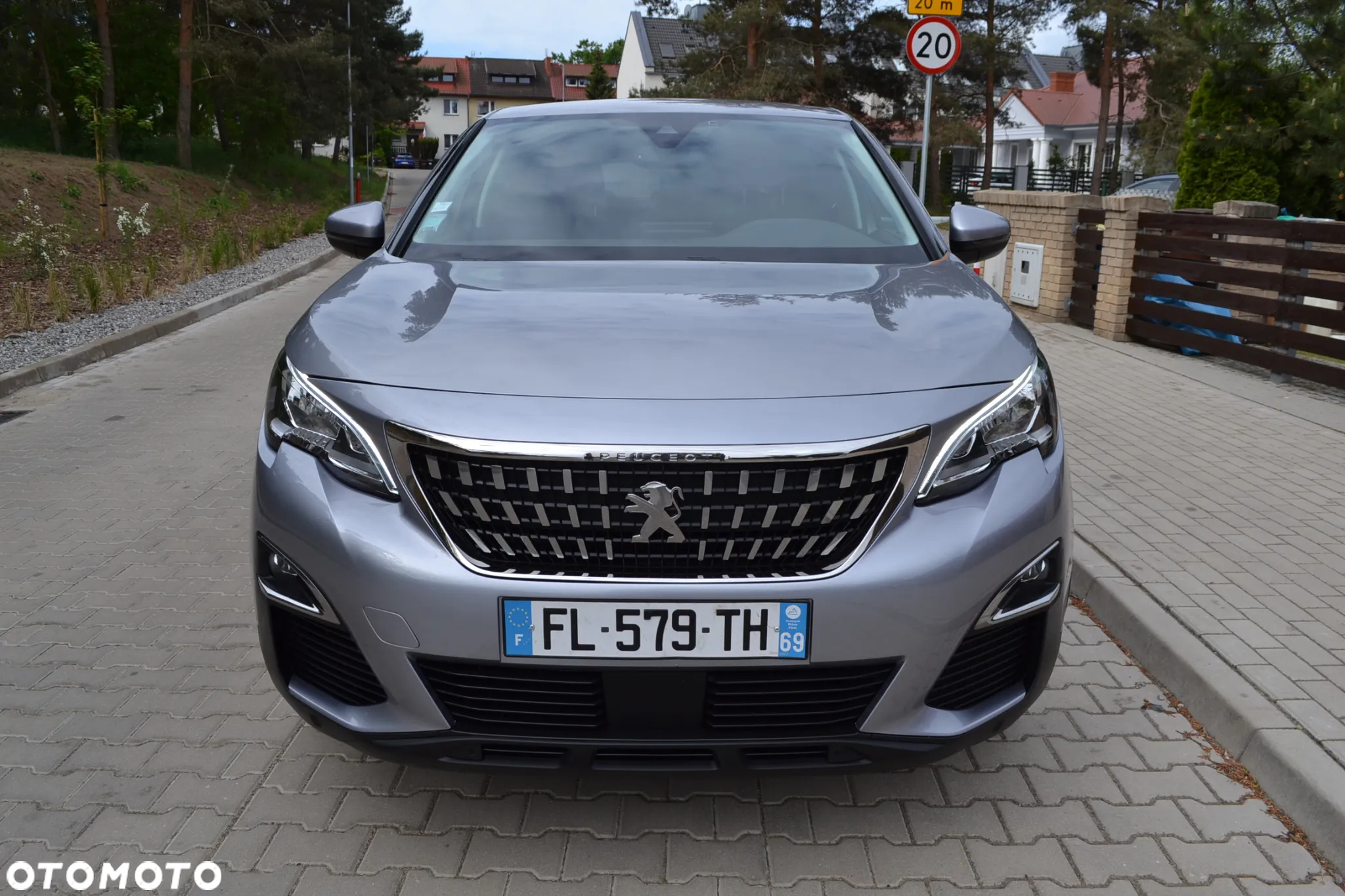 Peugeot 3008 1.2 PureTech GPF Active S&S EAT8 - 13