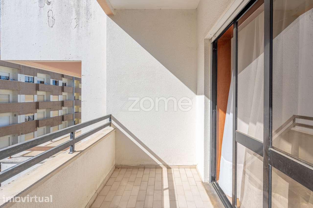 Apartamento T2 renovado - Grande imagem: 4/14