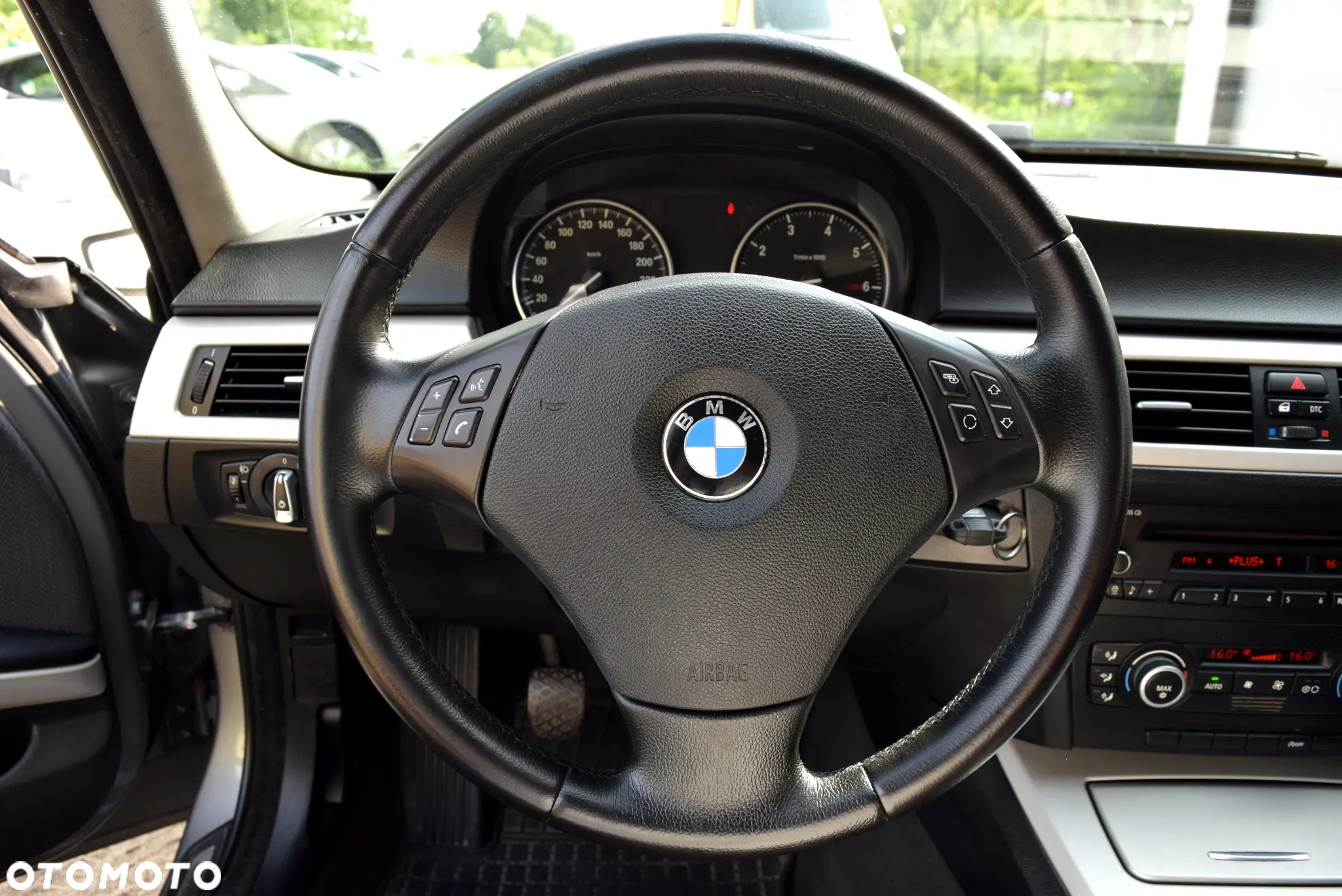 BMW Seria 3 316i - 18