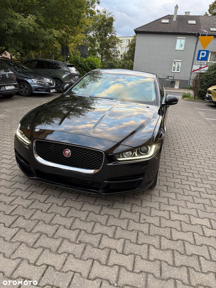 Jaguar XE