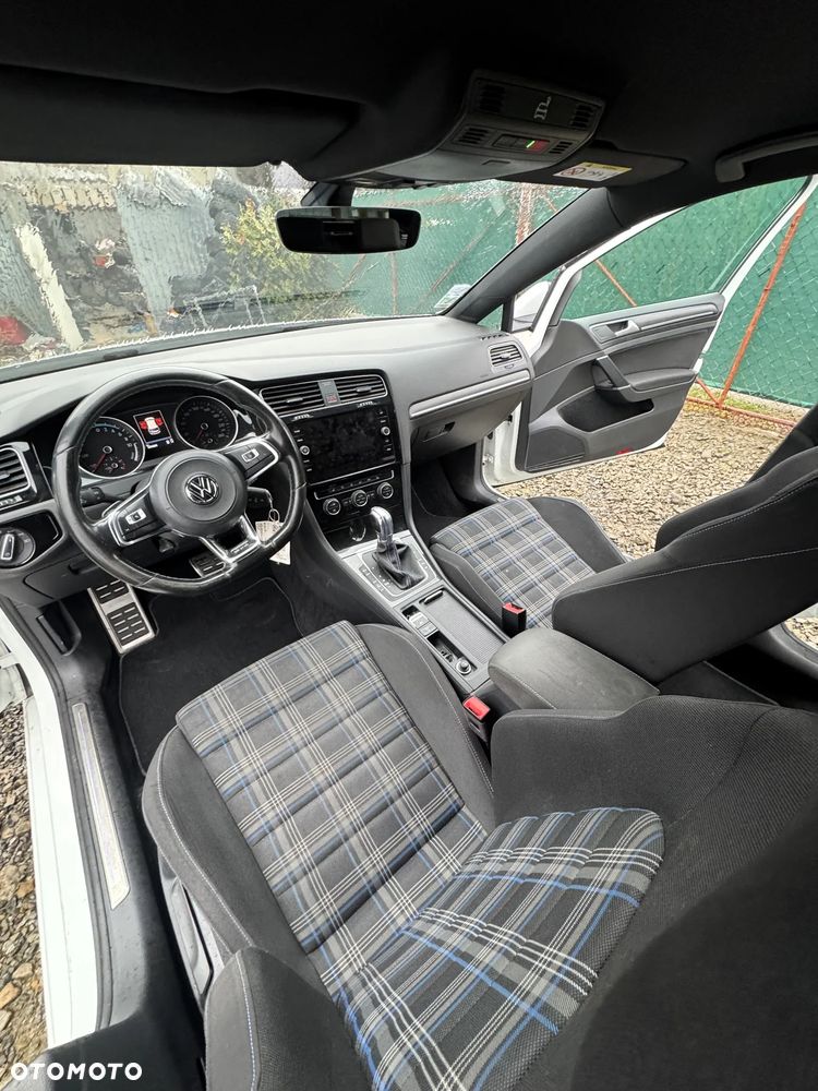 Volkswagen Golf 1.4 GTE Plug-In-Hybrid DSG - 20