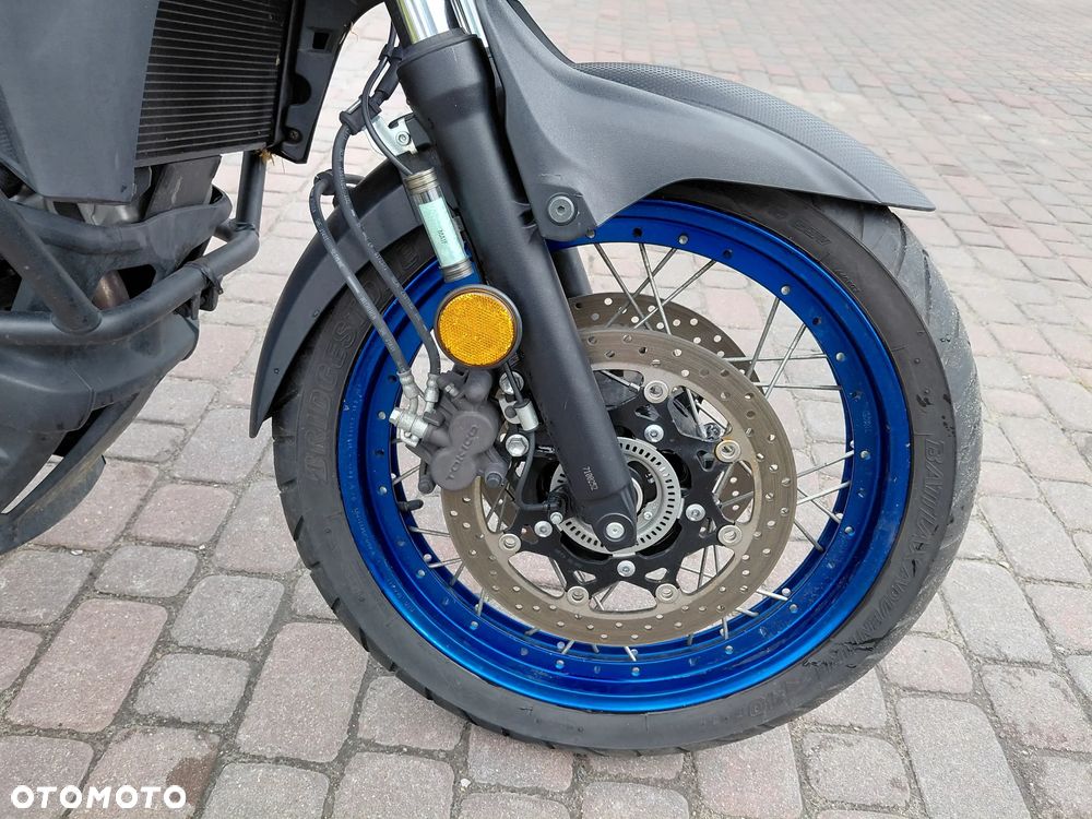 Suzuki V-STROM - 14