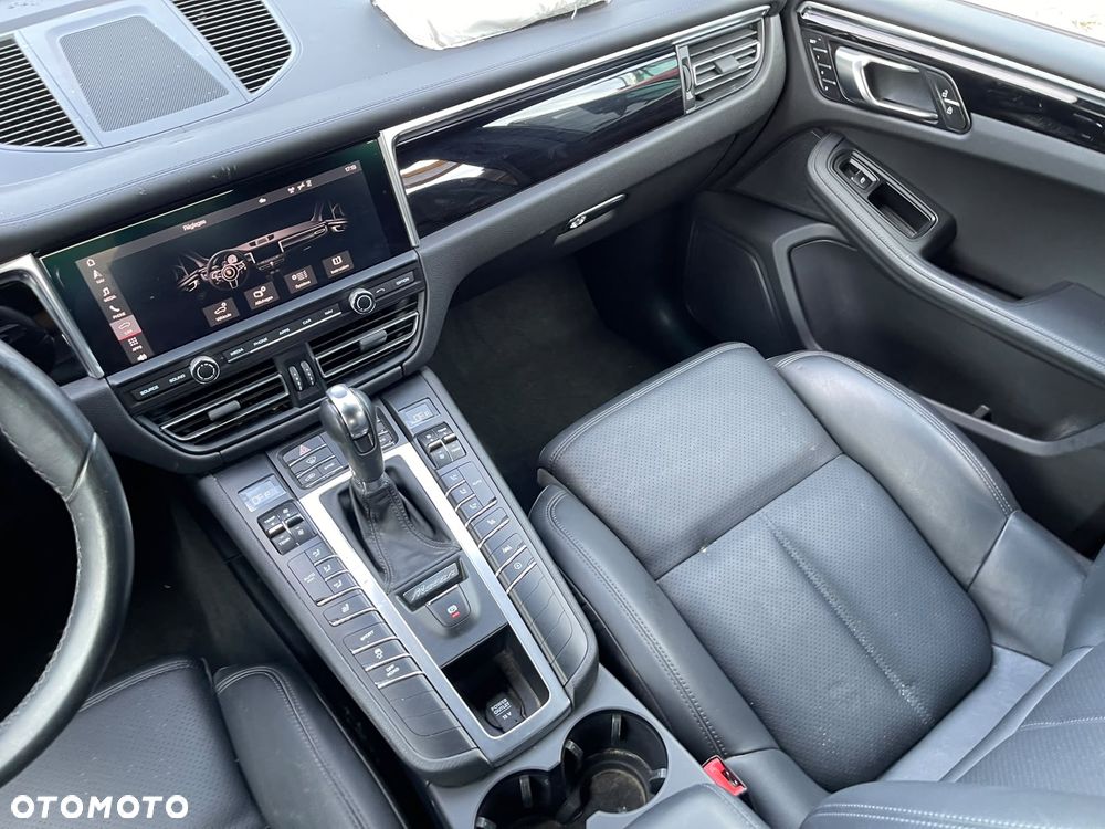 Porsche Macan S - 11