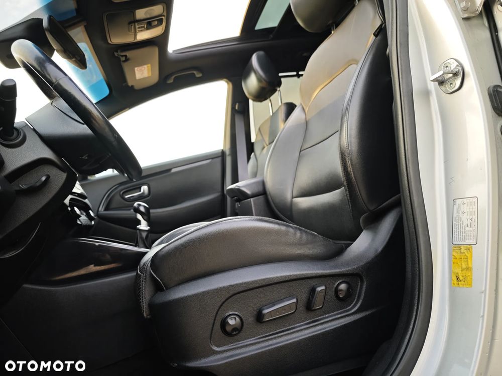 Citroën C4 Picasso 2.0 HDi FAP EGS6 Exclusive - 3