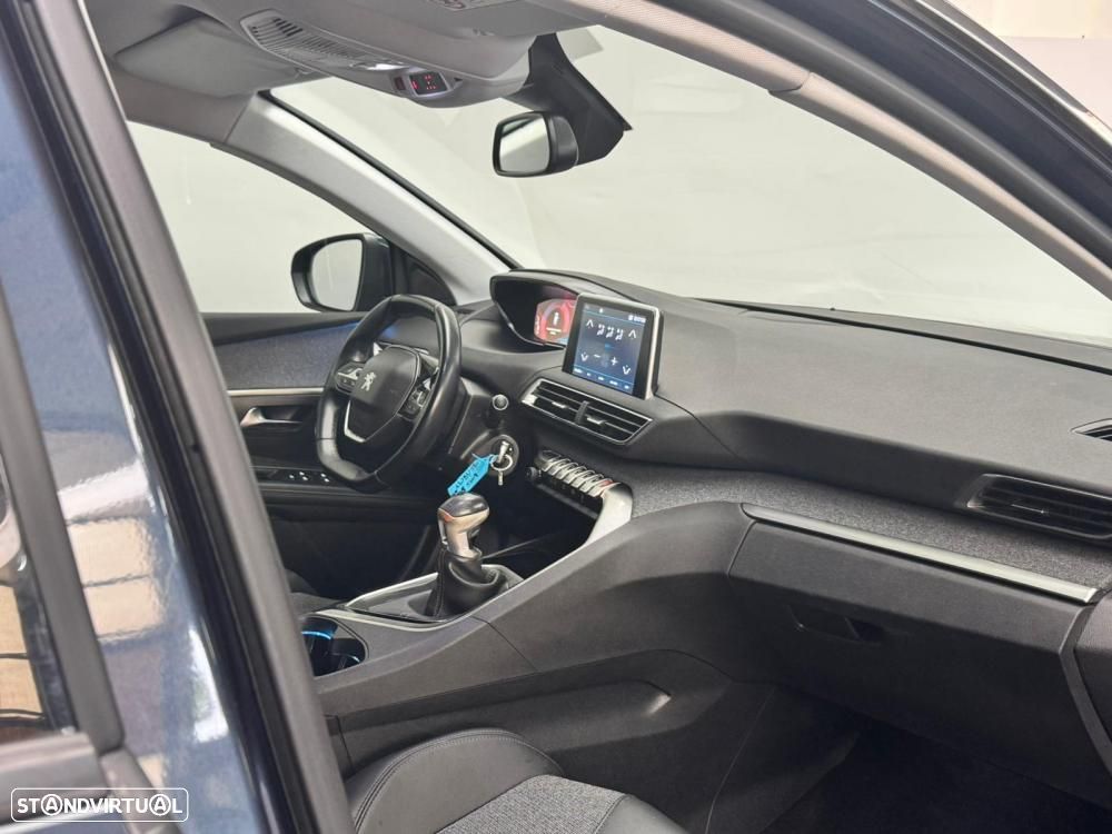 Peugeot 5008 1.5 BlueHDi Allure - 20
