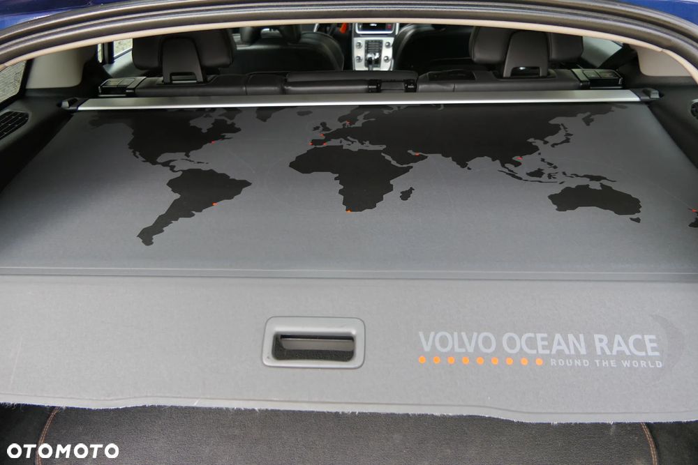 Volvo V60 D4 Ocean Race - 38