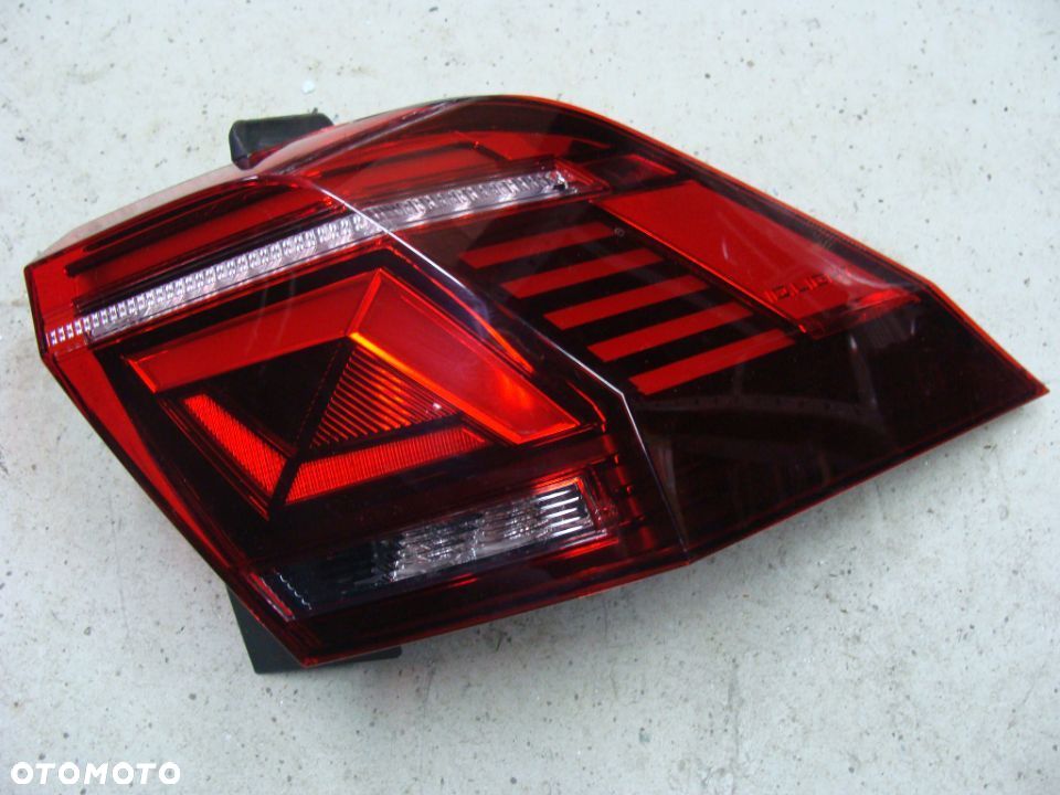 VW TIGUAN  II 2 IQ LIGHT LIFT LED LAMPA PRAWA TYLNA 5NA945208J - 1