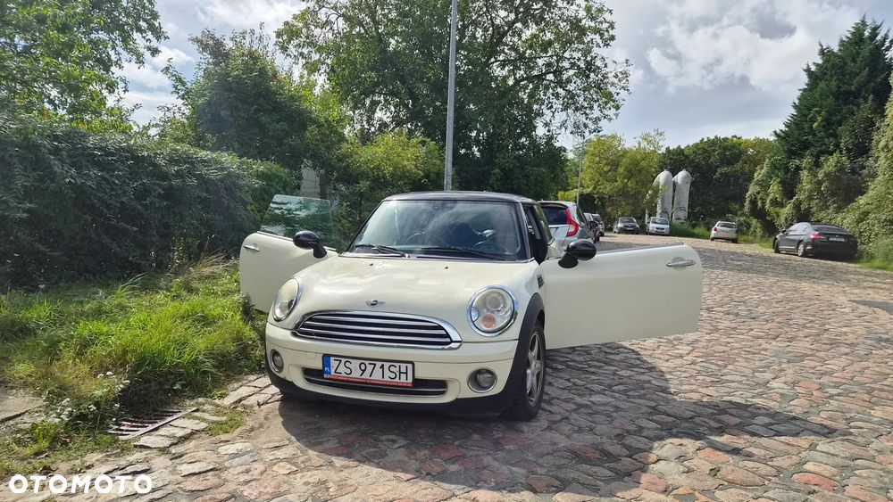 MINI Cooper - 1
