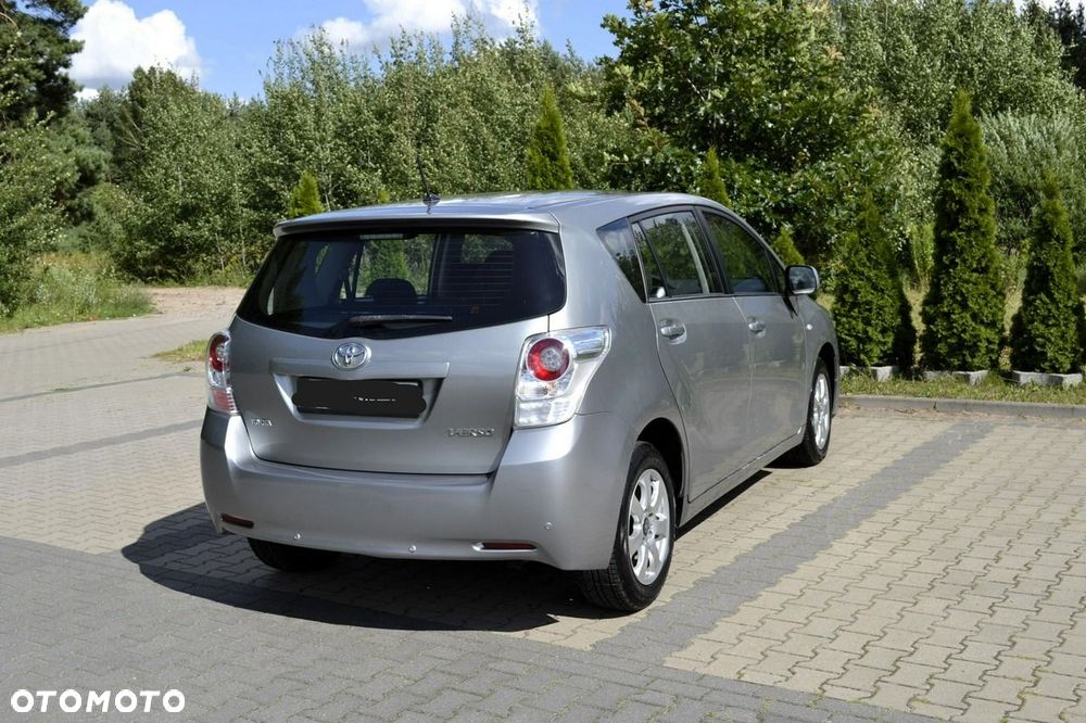 Toyota Verso 1.8 Premium - 12