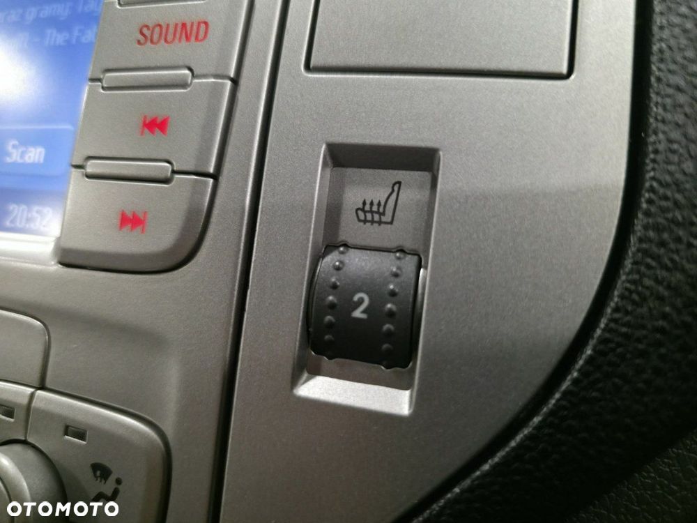 Ford Kuga 2.0 TDCi 4x4 Titanium - 25