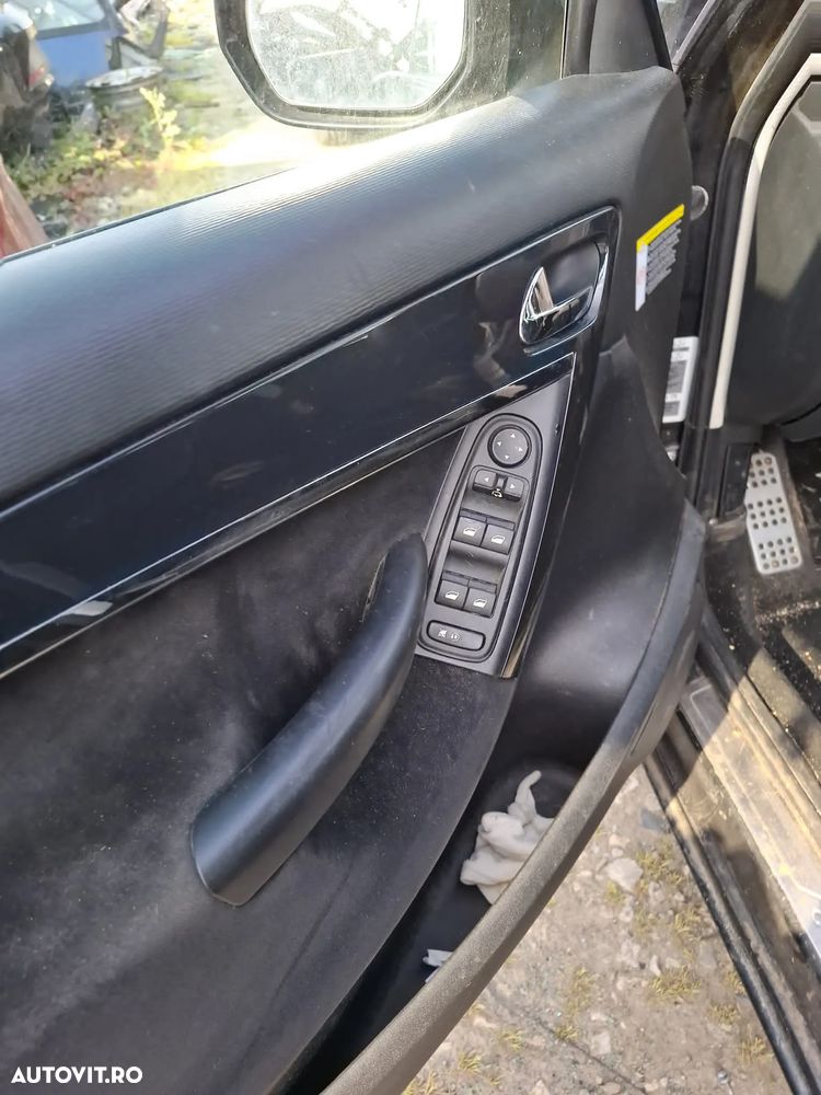 Dezmembrez Citroen C4 Grand Picasso 1.6 HDI - 9