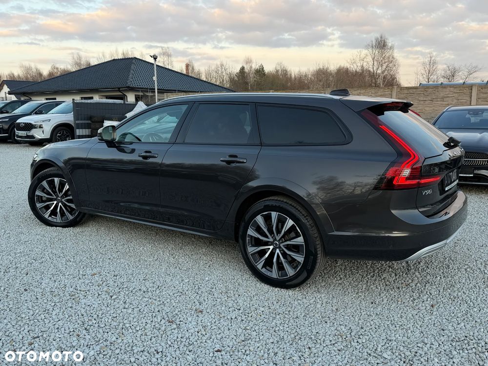 Volvo V90 Cross Country B5 D AWD Ultimate - 9