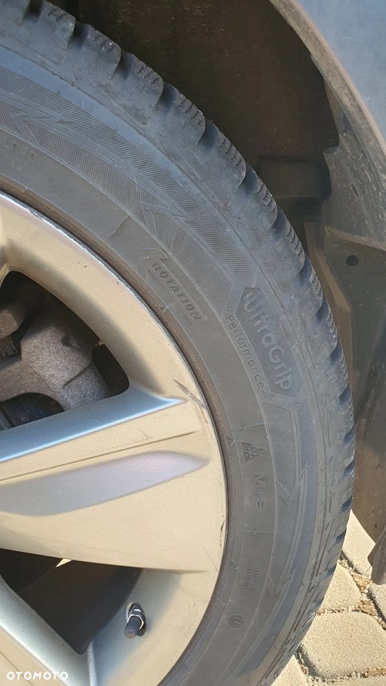 Toyota Avensis 2.0 D-4D Premium - 13