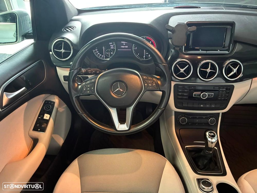 Mercedes-Benz B 180 CDI BlueEFFICIENCY - 36