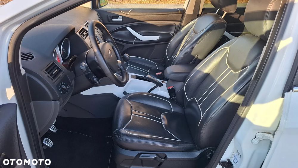 Ford Kuga 2.0 TDCi Titanium - 10