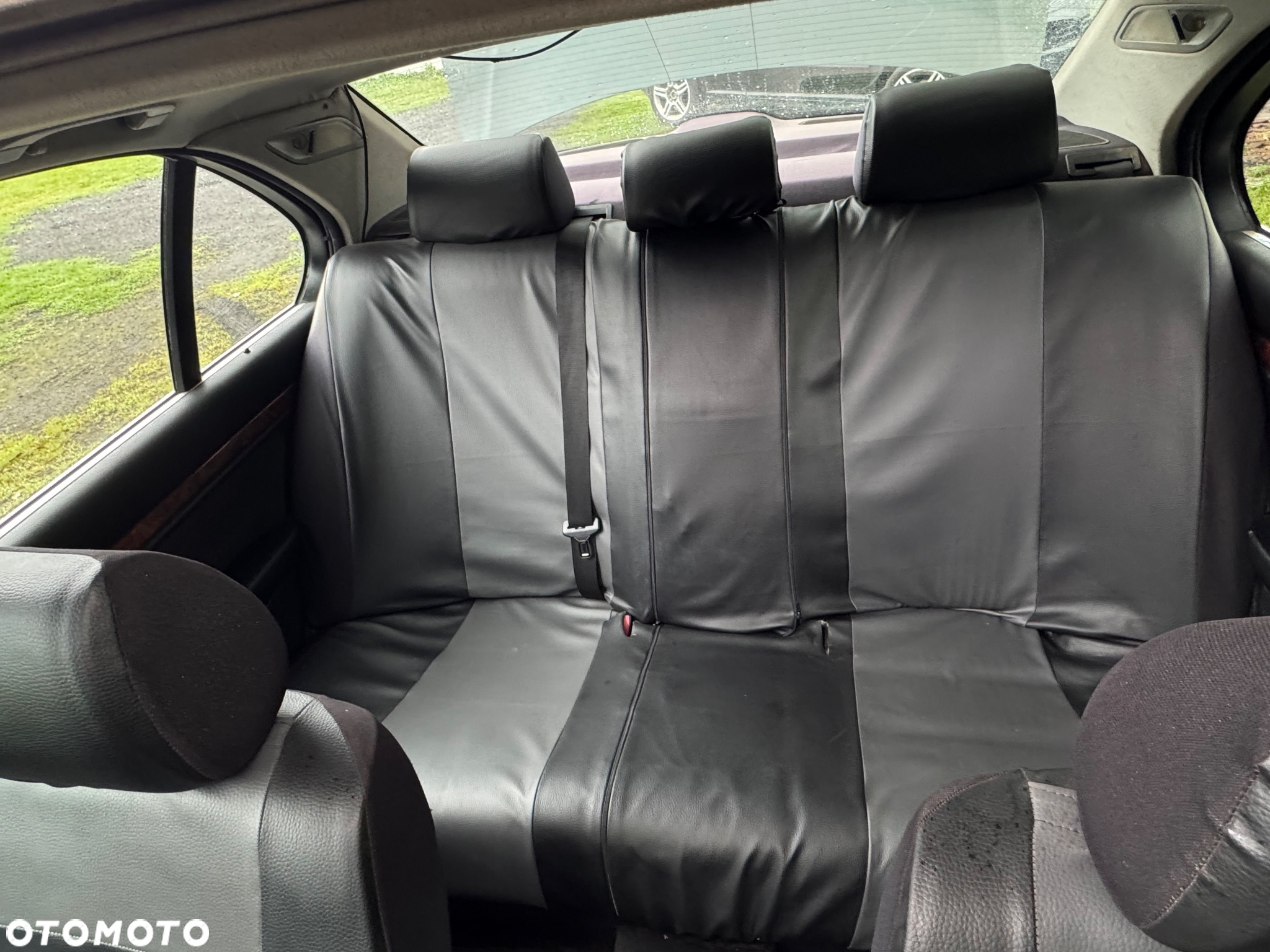BMW Seria 5 520i - 12